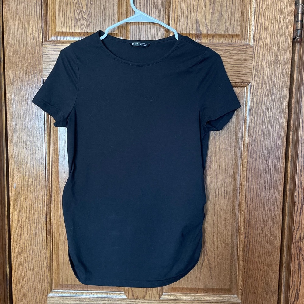 🦋3 for $10🦋 Black Short Sleeve Maternity Top